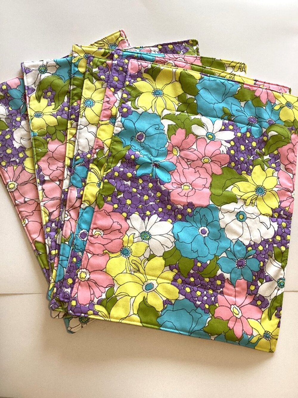 6 Handmade Reversable Floral Placemats Table Linens Home Decor